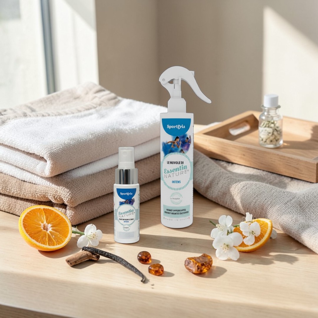 Cloud SportFris – Deze compacte reinigingsspray is perfect voor onderweg. De frisse, energieke en verkwikkende geur reinigt effectief en laat je kleding en kleine oppervlakken langdurig fris en opgefrist ruiken. Dankzij het handige formaat neem je hem makkelijk mee in je tas, ideaal voor een snelle opfrisbeurt waar je ook bent.